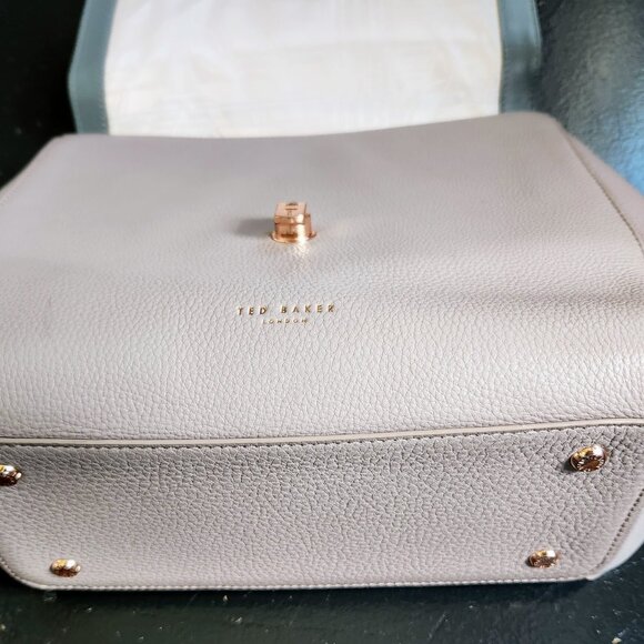 Ted Baker London ChantelTrapeze Tote Bag Large - Picture 12 of 16